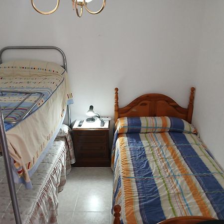 Habitacion Privada Triple Toledo Bagian luar foto