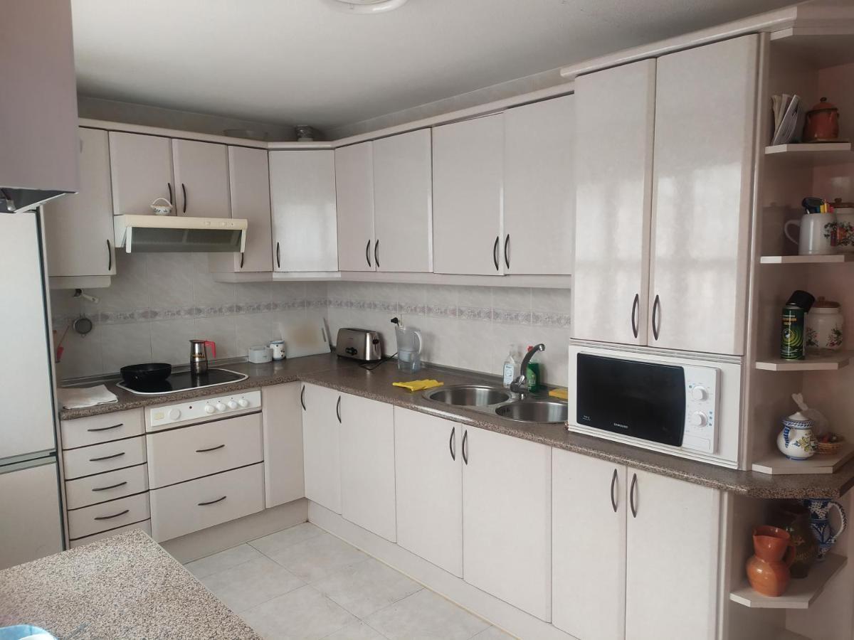 Habitacion Privada Triple Toledo Bagian luar foto