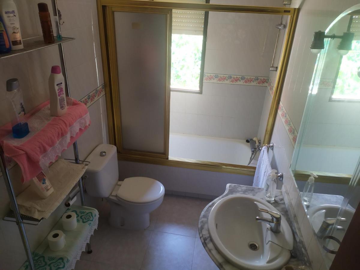 Habitacion Privada Triple Toledo Bagian luar foto