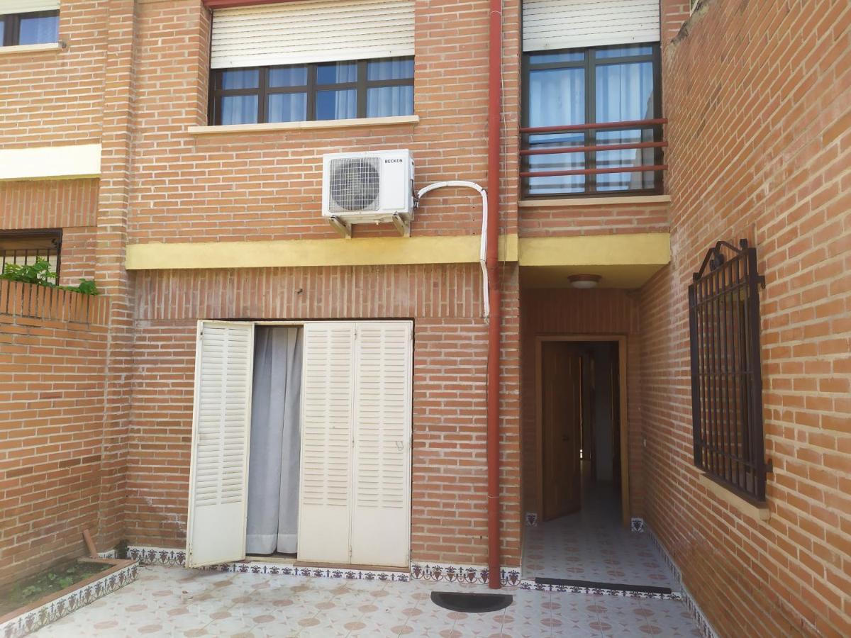 Habitacion Privada Triple Toledo Bagian luar foto