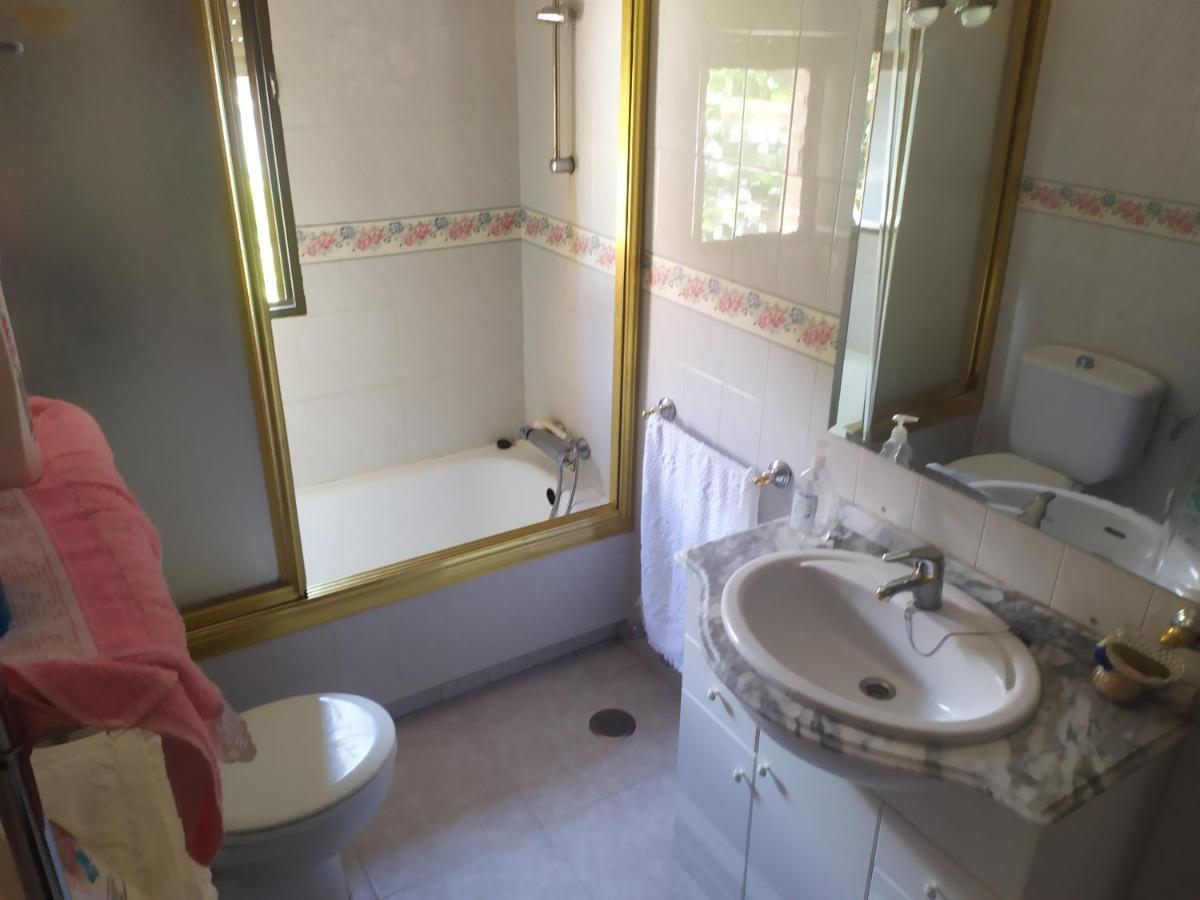 Habitacion Privada Triple Toledo Bagian luar foto