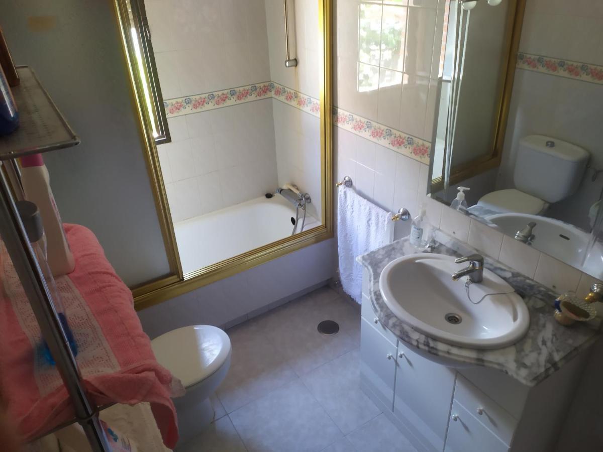 Habitacion Privada Triple Toledo Bagian luar foto