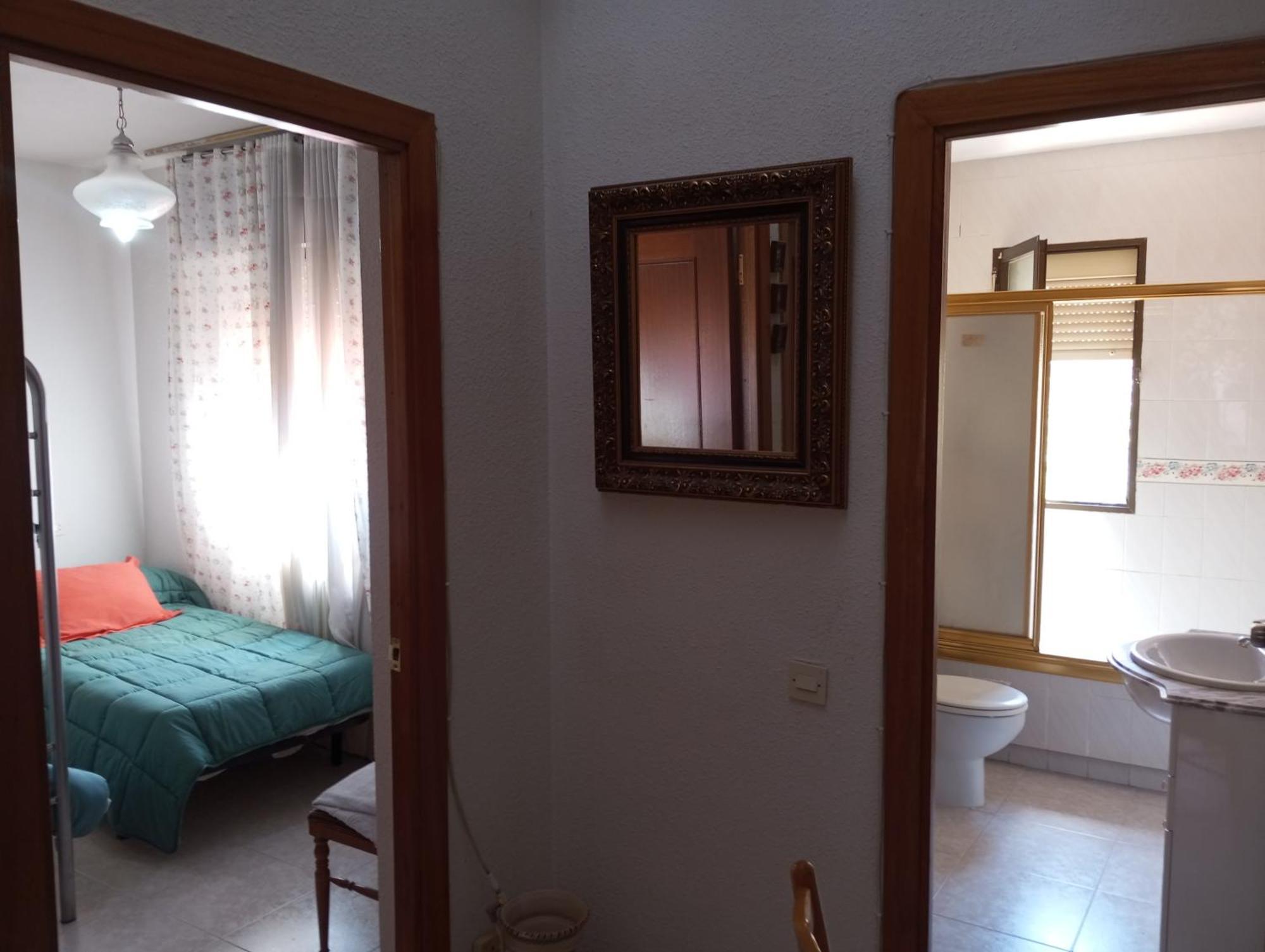Habitacion Privada Triple Toledo Bagian luar foto
