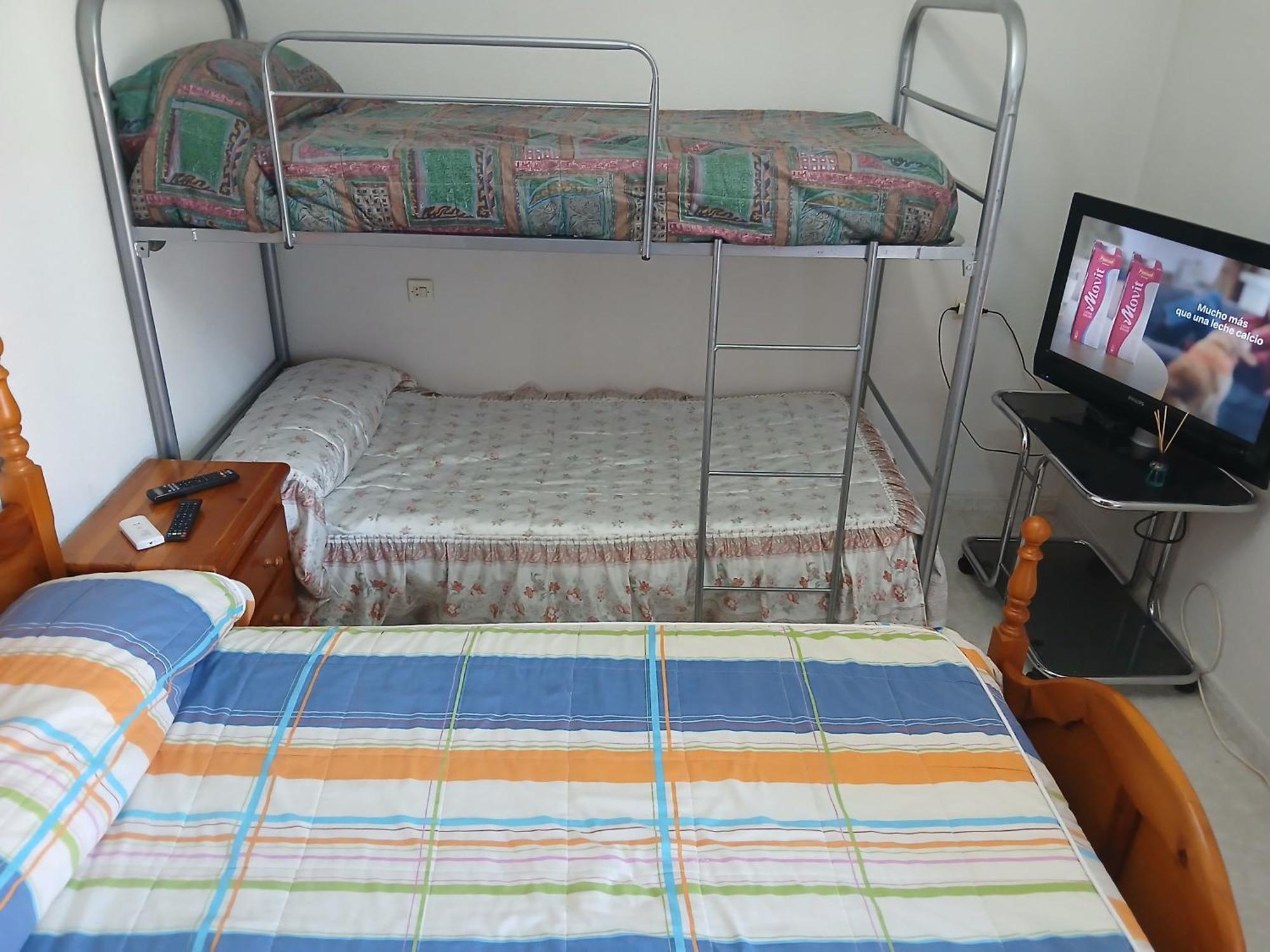 Habitacion Privada Triple Toledo Bagian luar foto