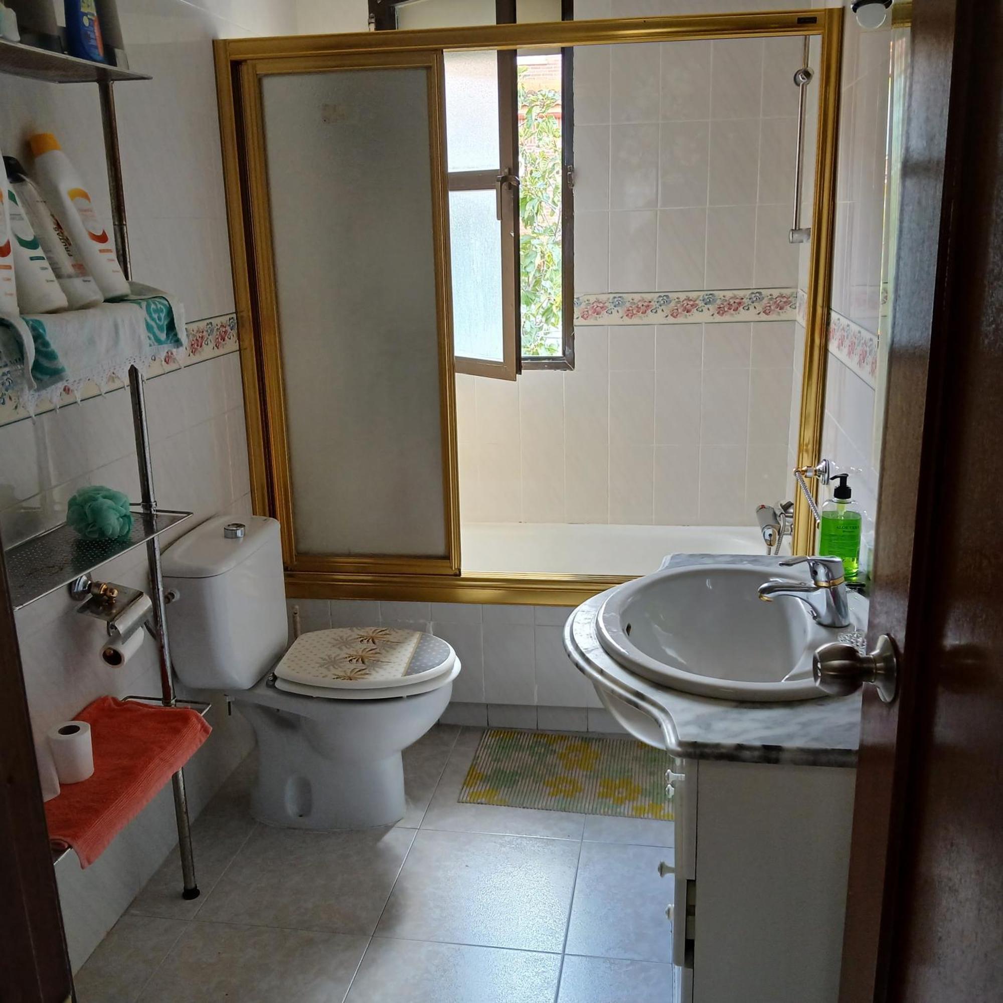 Habitacion Privada Triple Toledo Bagian luar foto