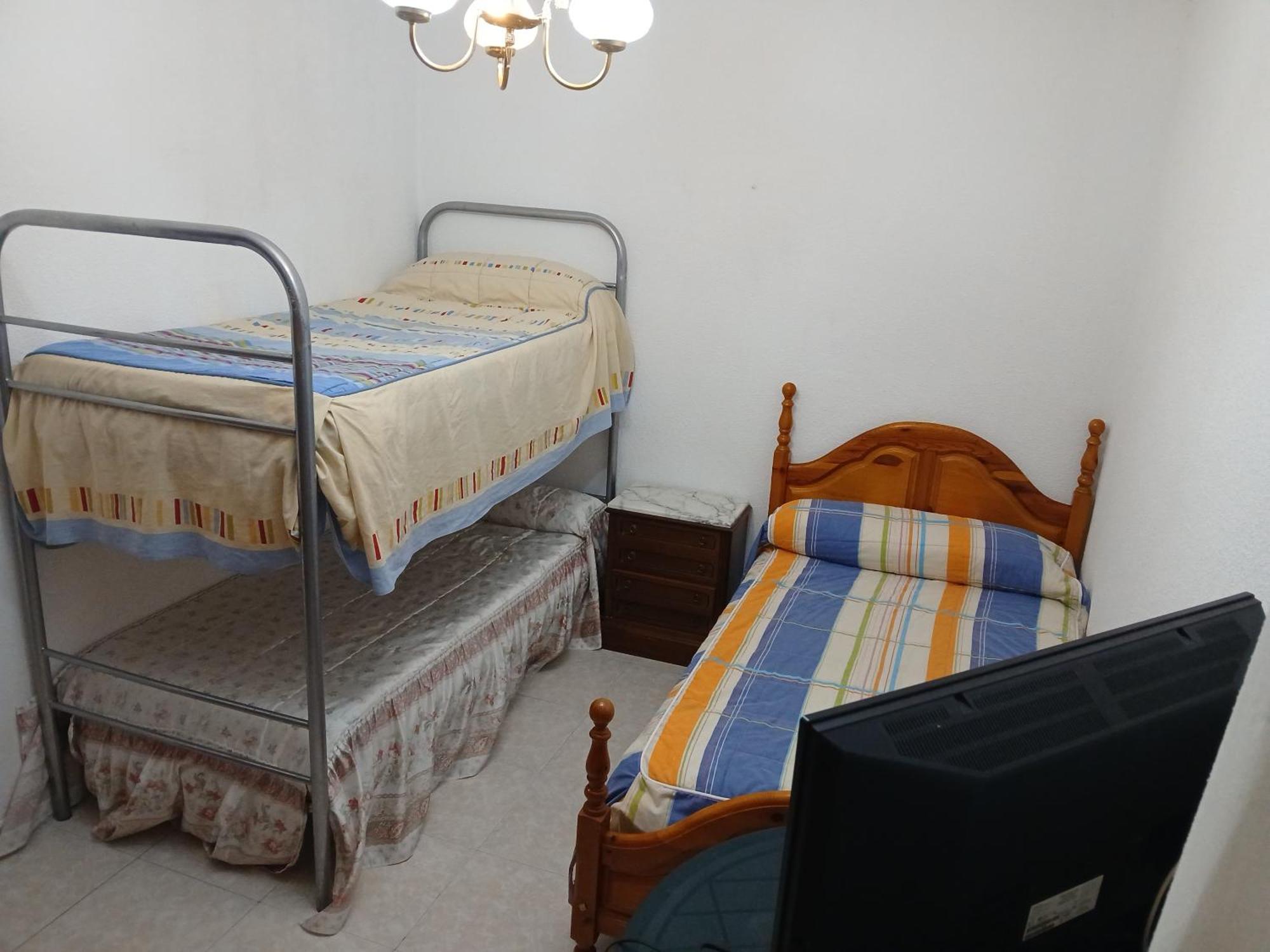 Habitacion Privada Triple Toledo Bagian luar foto