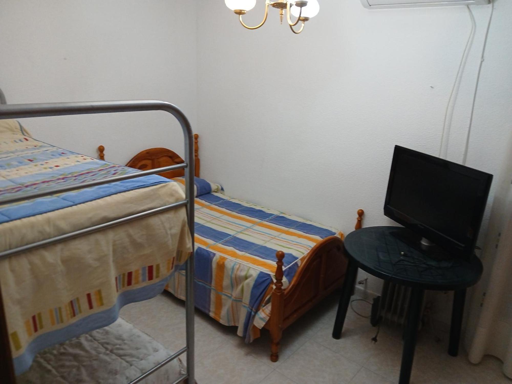 Habitacion Privada Triple Toledo Bagian luar foto