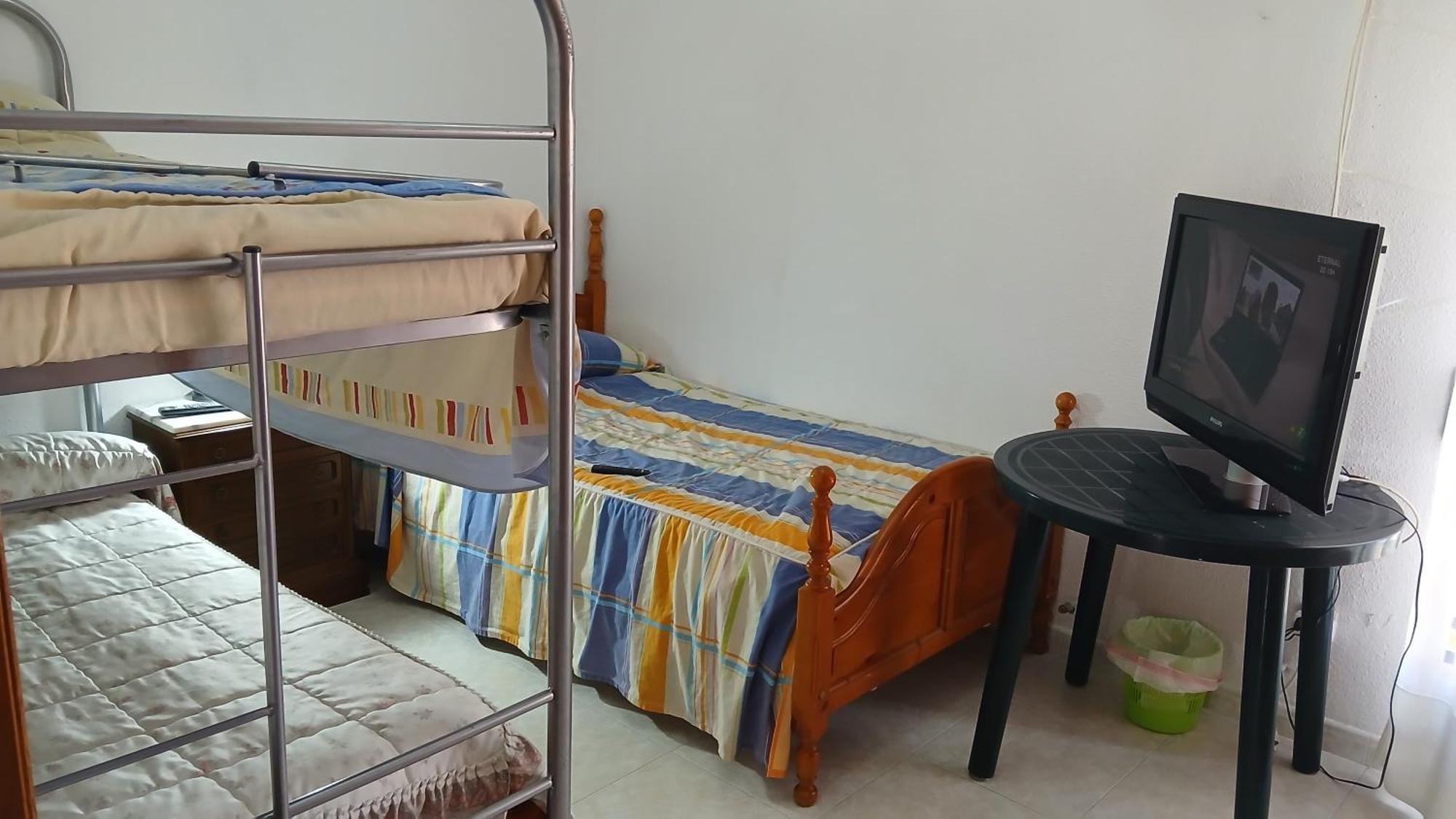 Habitacion Privada Triple Toledo Bagian luar foto